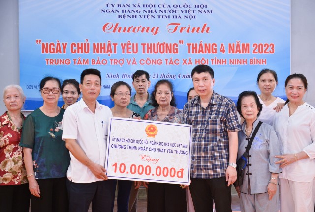 CHƯƠNG TRÌNH ''NGÀY CHỦ NHẬT YÊU THƯƠNG'' TẠI TRUNG TÂM BẢO TRỢ VÀ CÔNG TÁC XÃ HỘI TỈNH NINH BÌNH